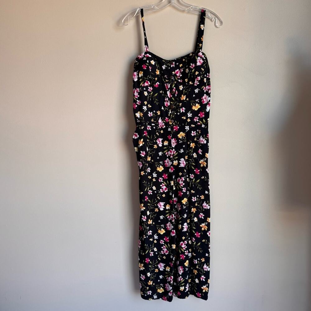 Urban Rebel Ankle Length Jumpsuit Black Floral size M Feminine Floral Sweetheart